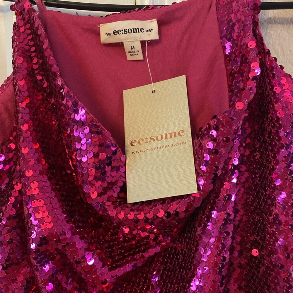 NWT- HOT PINK SEQUIN COWL NECK BODYSUIT SIZE M💕 - Picture 3 of 7
